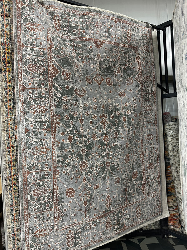 Clara Area Rug 5x7